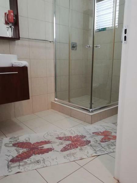 Ginas Place 斯普林博克 外观 照片
